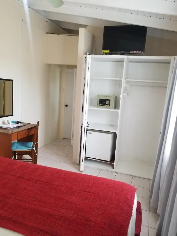 Rio Guesthouses Christ Church Guest house